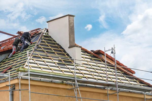 Choosing the Right Materials for Your Roof Replacement